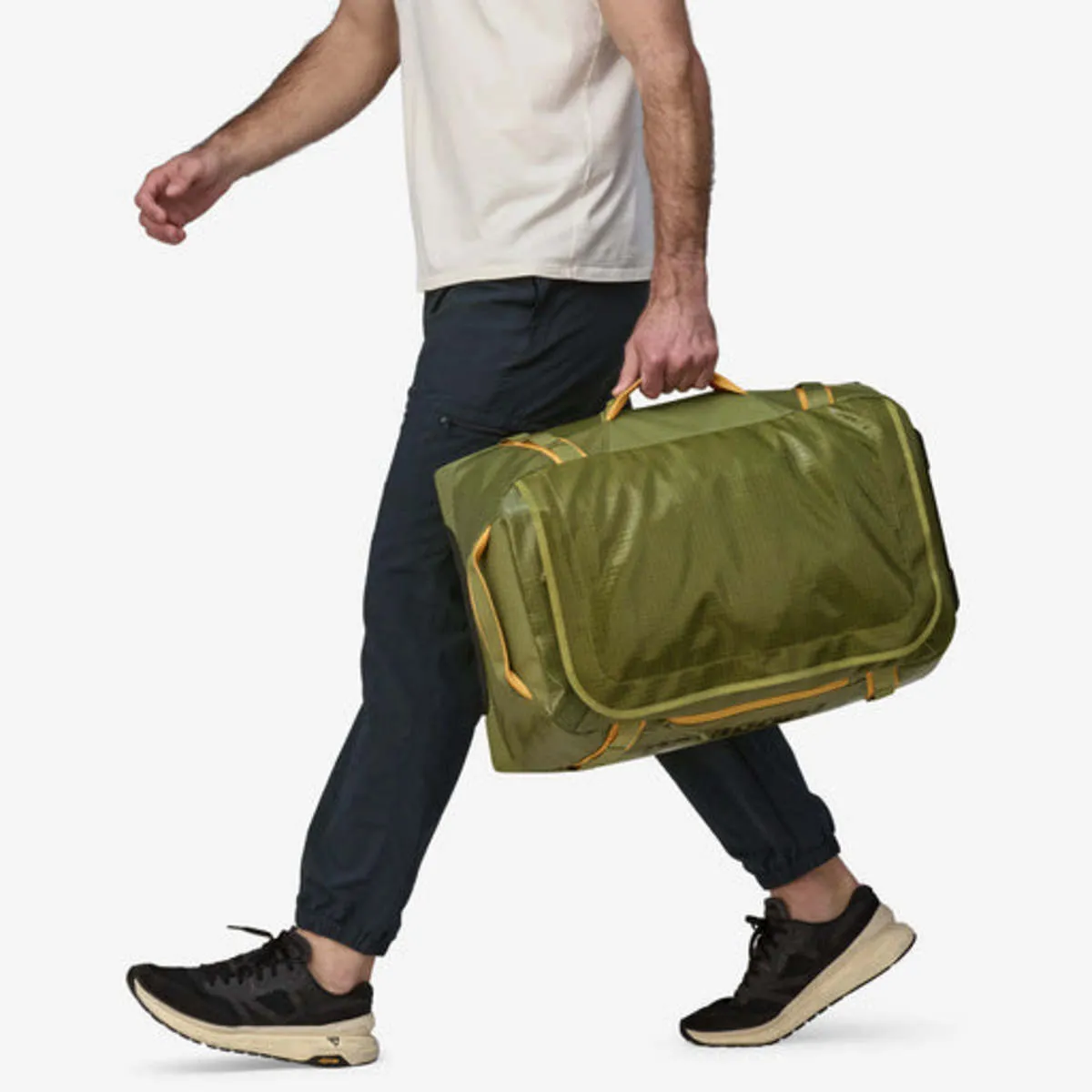 Black Hole Wheeled Duffel Bag 40L - Buckhorn Green