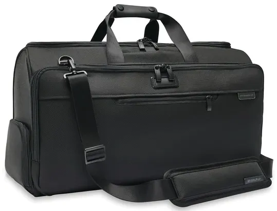 Briggs & Riley Baseline Garment Duffel 