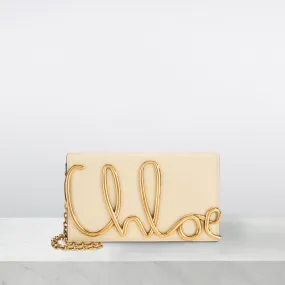 CHLOÉ The Sustainable Edit Logo Chain Crossbody Bag - Sweet Beige