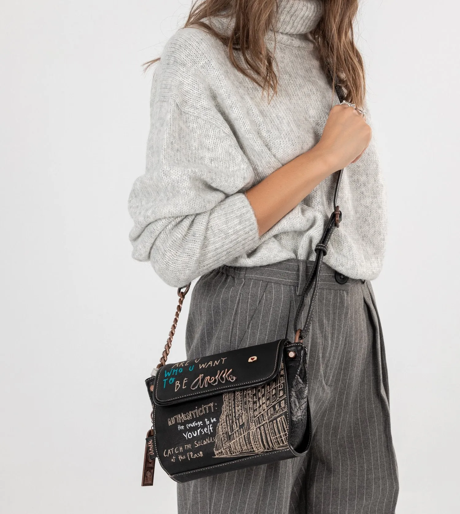 City Moments crossbody bag with a flap