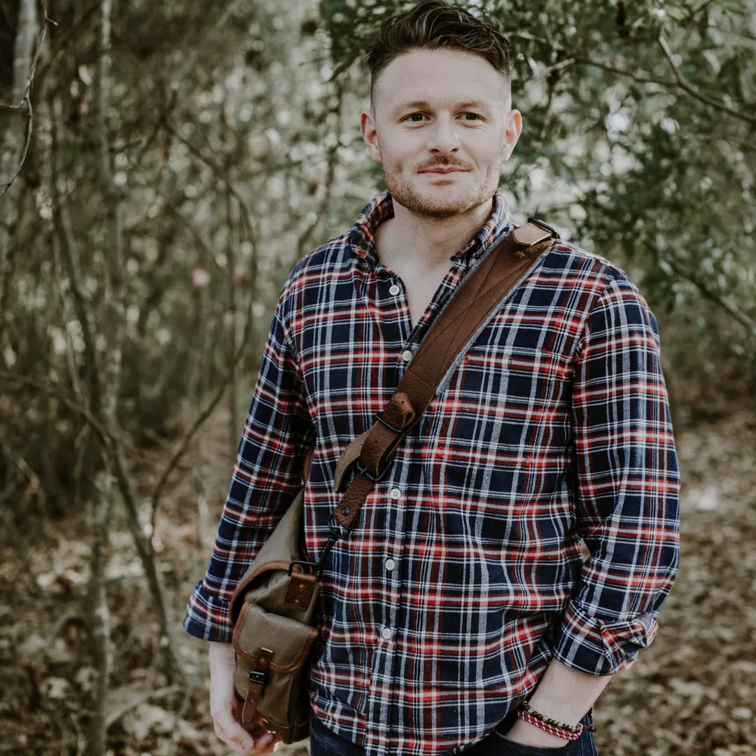 Dakota Waxed Canvas Messenger Bag | Field Khaki w/ Chestnut Brown Leather