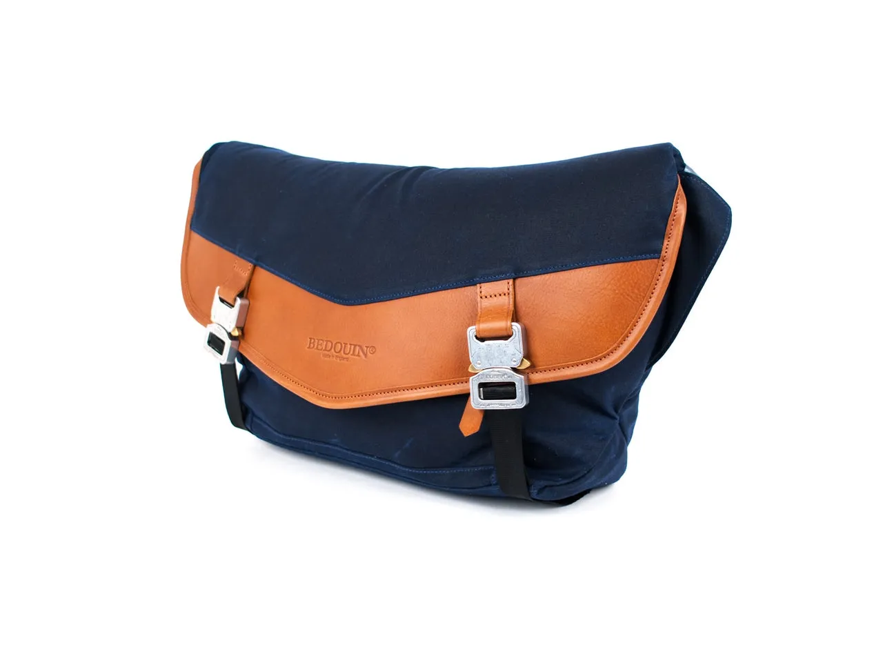 Genghis Medium Messenger Bag (Made in England )