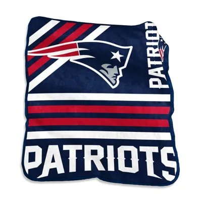 Logo Brands New England Patriots Raschel Throw Blankets