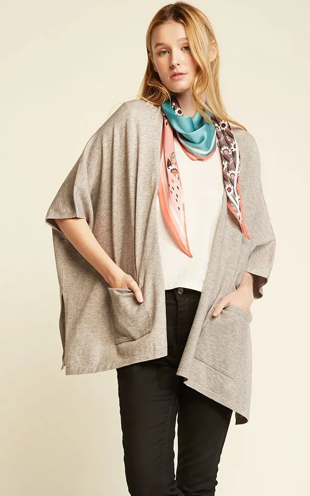 SM1956 Merino Wool Pocket Kimono Poncho