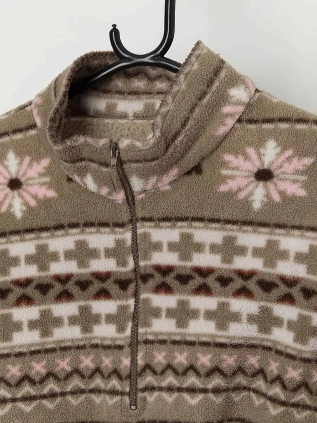 Vintage snowflake fleece in green and pink – Medium